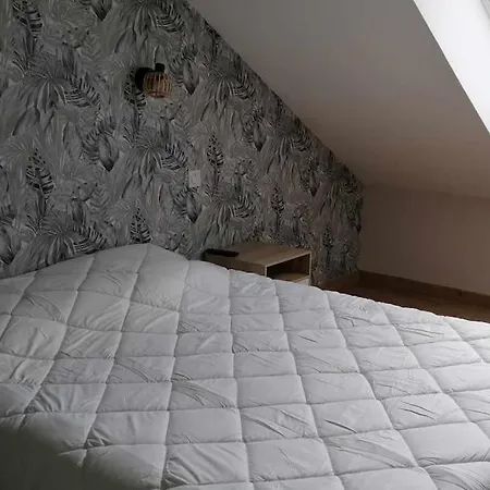 アパート Neuf Dans ラ・ブルブール