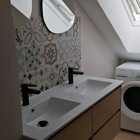 アパート Neuf Dans